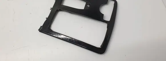 Mercedes-Benz E W212 Center console decorative trim A2046800107