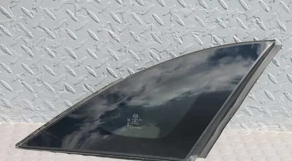 Mazda CX-3 Rear side window SZYBA-BLOTNIKA