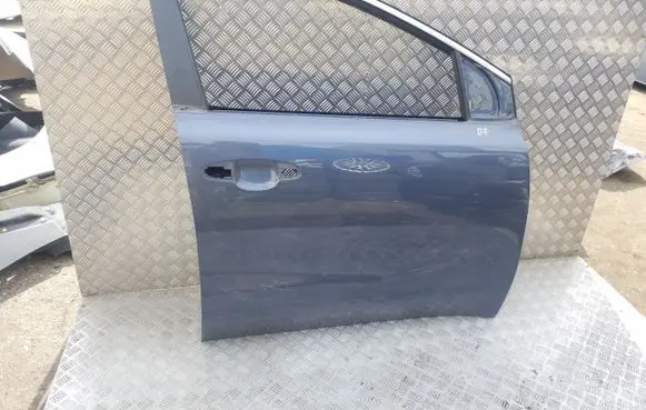 KIA Sportage Front door