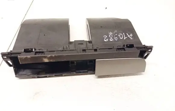 Volkswagen PASSAT B6 Cup holder 3c0858407