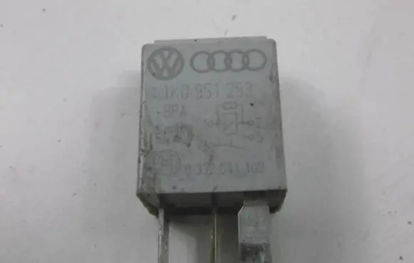 Skoda Octavia Mk2 (1Z) Other relay 1K0951253