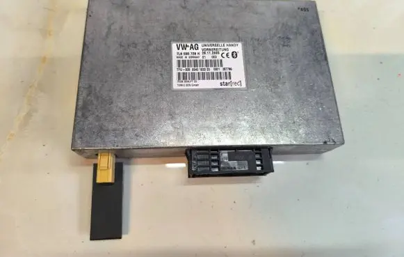 Volkswagen Touareg I Bluetooth control unit module 7L6035729H 702S008LFT 03000401033