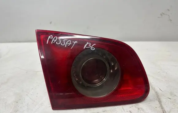Volkswagen PASSAT B6 Tailgate rear/tail lights 3C9945093