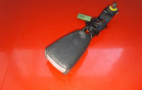 Volvo V50 Front seatbelt buckle 6013208