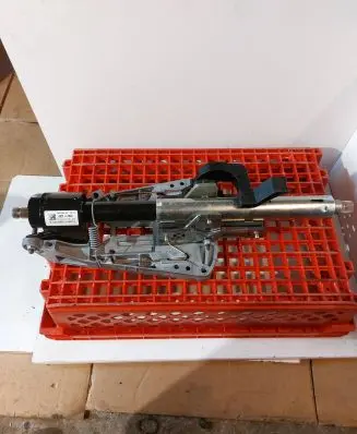 Mercedes-Benz E W212 Steering wheel axle 204462206