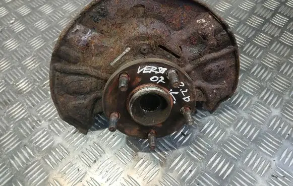 Toyota Corolla Verso AR10 Front wheel hub spindle knuckle