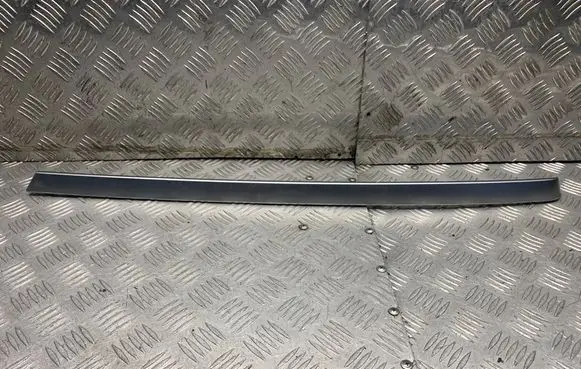 Mercedes-Benz E A207 Front door trim bar A2077270322