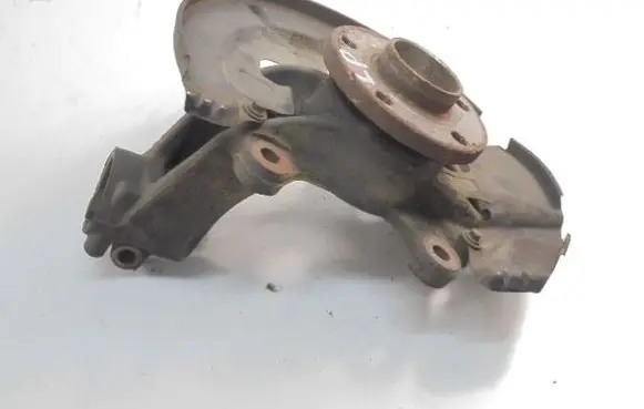 Volvo S60 Front wheel hub spindle knuckle 6G91-3K171-A