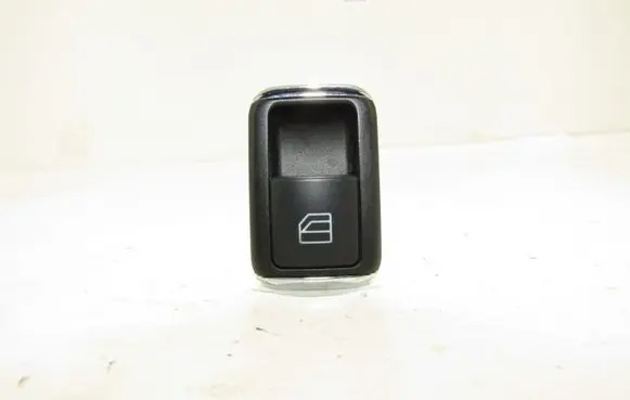Mercedes-Benz C W204 Electric window control switch A2048700451