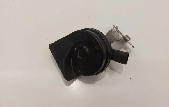Volkswagen PASSAT B8 Horn signal 5Q0951223