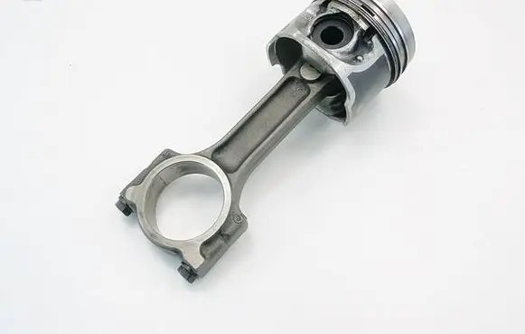 Renault Clio II Piston with connecting rod 5575L
