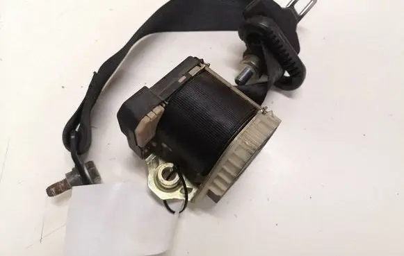 Toyota Avensis T220 Front seatbelt 33009759 43594