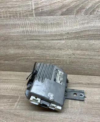 Toyota Corolla E120 E130 Power steering control unit/module 8965002010