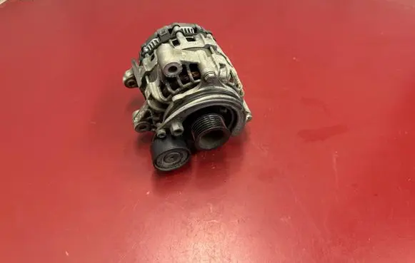 BMW X3 G01 Generator/alternator 8571357