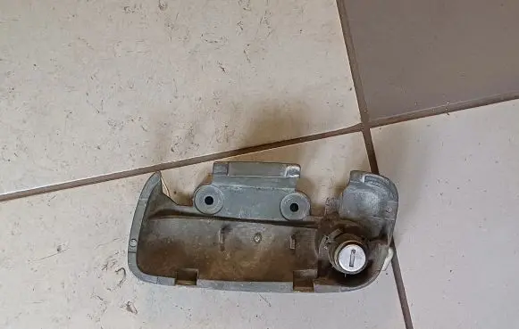 Opel Zafira A Coupe door lock (next to the handle) 
