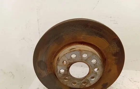 Volkswagen PASSAT B6 Front brake disc