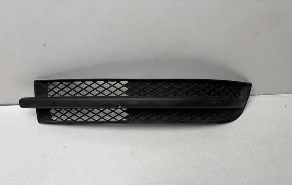 Volkswagen Sharan Front bumper lower grill 7M3853683