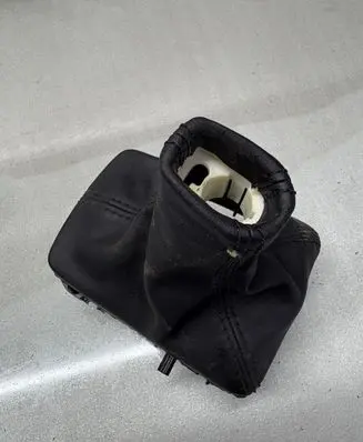 Volvo V60 Gear lever shifter trim leather/knob 