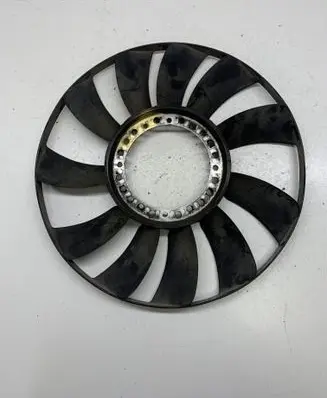 Volkswagen PASSAT B5.5 Fan impeller 058121301B