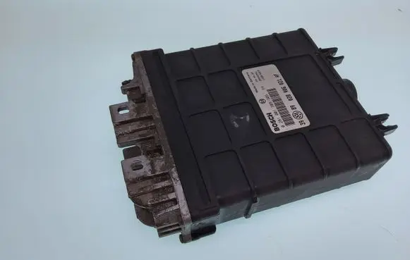 Volkswagen Golf III Engine control unit/module 028906021