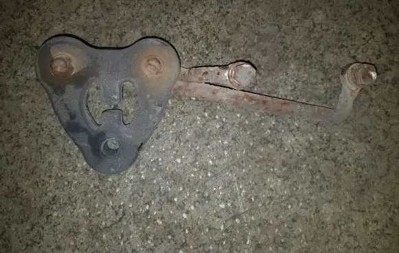 Muffler mount bracket/holder