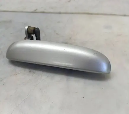 Toyota Yaris Verso Front door exterior handle