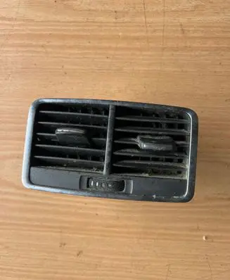Audi A6 S6 C6 4F Rear air vent grill 4F0819203B