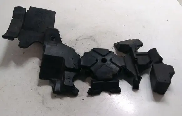 Land Rover Evoque I Other engine bay part G4D366091AB