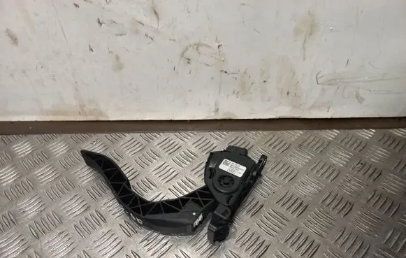 Audi Q5 SQ5 Accelerator throttle pedal 8K1723523