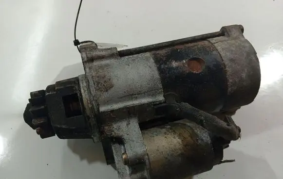 Nissan Almera Tino Starter motor 23300AU600