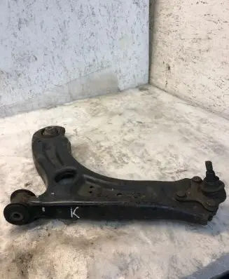 Volkswagen Jetta VI Front lower control arm/wishbone