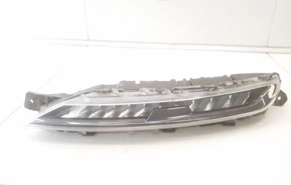 Citroen C4 II Picasso LED Daytime headlight 9816714880
