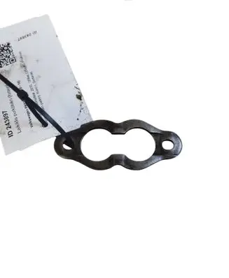 Volkswagen PASSAT B6 Fuel Injector clamp holder 