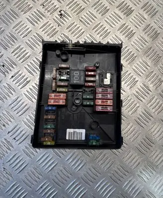 Audi A3 S3 8P Fuse module 1K0937125