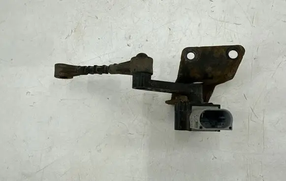 Land Rover Range Rover Evoque L538 Rear air suspension level height sensor BJ323C097AA