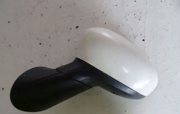 Fiat 500 Front door electric wing mirror 