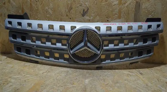 Mercedes-Benz ML W164 Front grill A1648880323