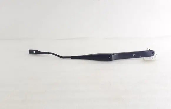 Front wiper blade arm