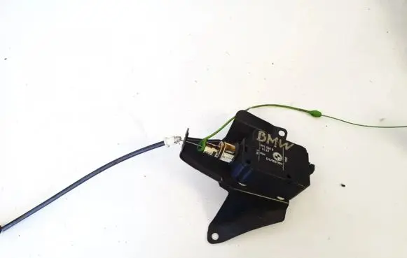 BMW 5 E39 Central locking motor 67118352168