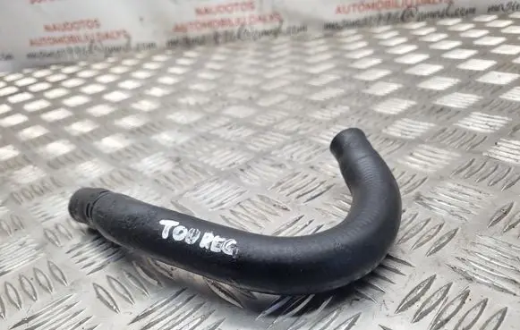 Volkswagen Touareg I Engine coolant pipe/hose