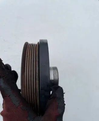 BMW 1 E81 E87 Crankshaft pulley