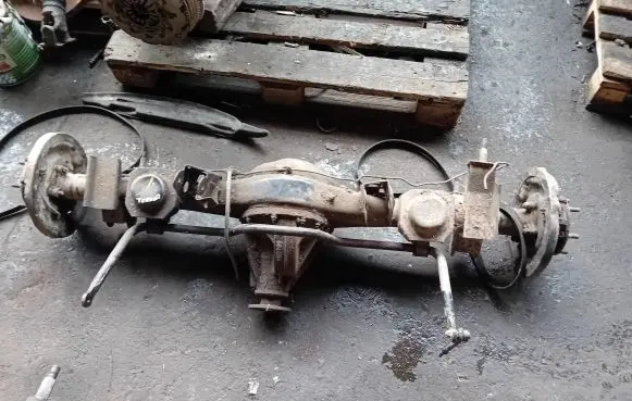Nissan Terrano Rear axle beam with reductor 3831109840