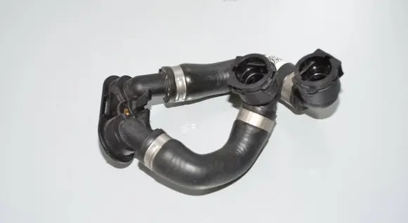 BMW X5 G05 Engine coolant pipe/hose 8780518 61218780518