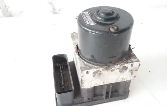 Volkswagen Golf IV ABS Pump 1C0907379C 1J0614117E VHH0M7D83
