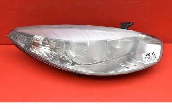 Renault Fluence Headlight/headlamp 260100076R