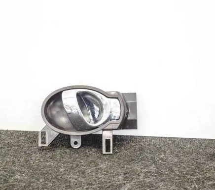 Nissan Juke I F15 Rear door interior handle