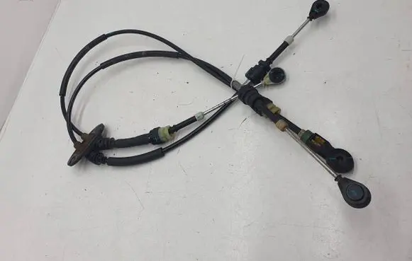 Volvo XC40 Gear shift cable linkage 