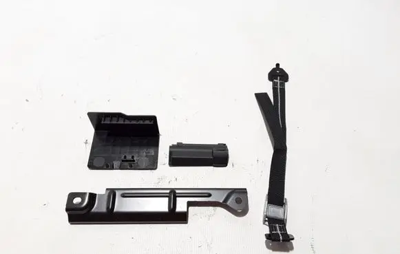 Battery bracket
