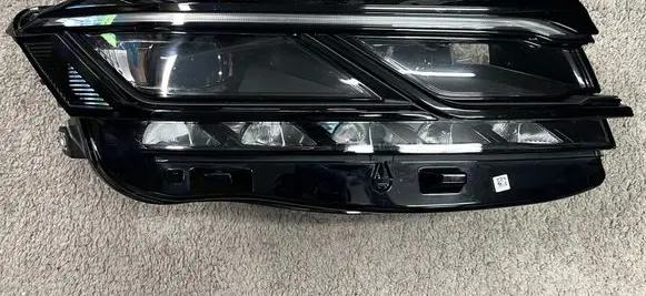 Volkswagen Touareg III Headlight/headlamp 761941082A 1EX01314318