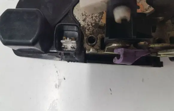 Chrysler Voyager Front door lock